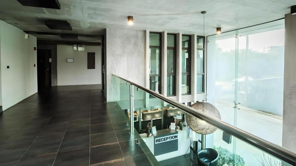 B2 Black Business And Budget Hotel Τσιάνγκ Μάι Εξωτερικό φωτογραφία