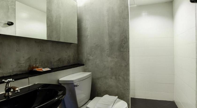 B2 Black Business And Budget Hotel Τσιάνγκ Μάι Εξωτερικό φωτογραφία